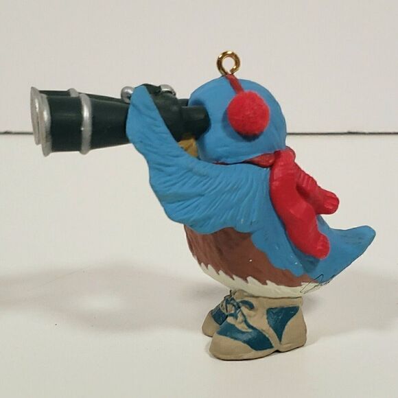 Hallmark Keepsake Ornament Bird Watcher 1993 Artist Favorite‎ Collection - Picture 2 of 6